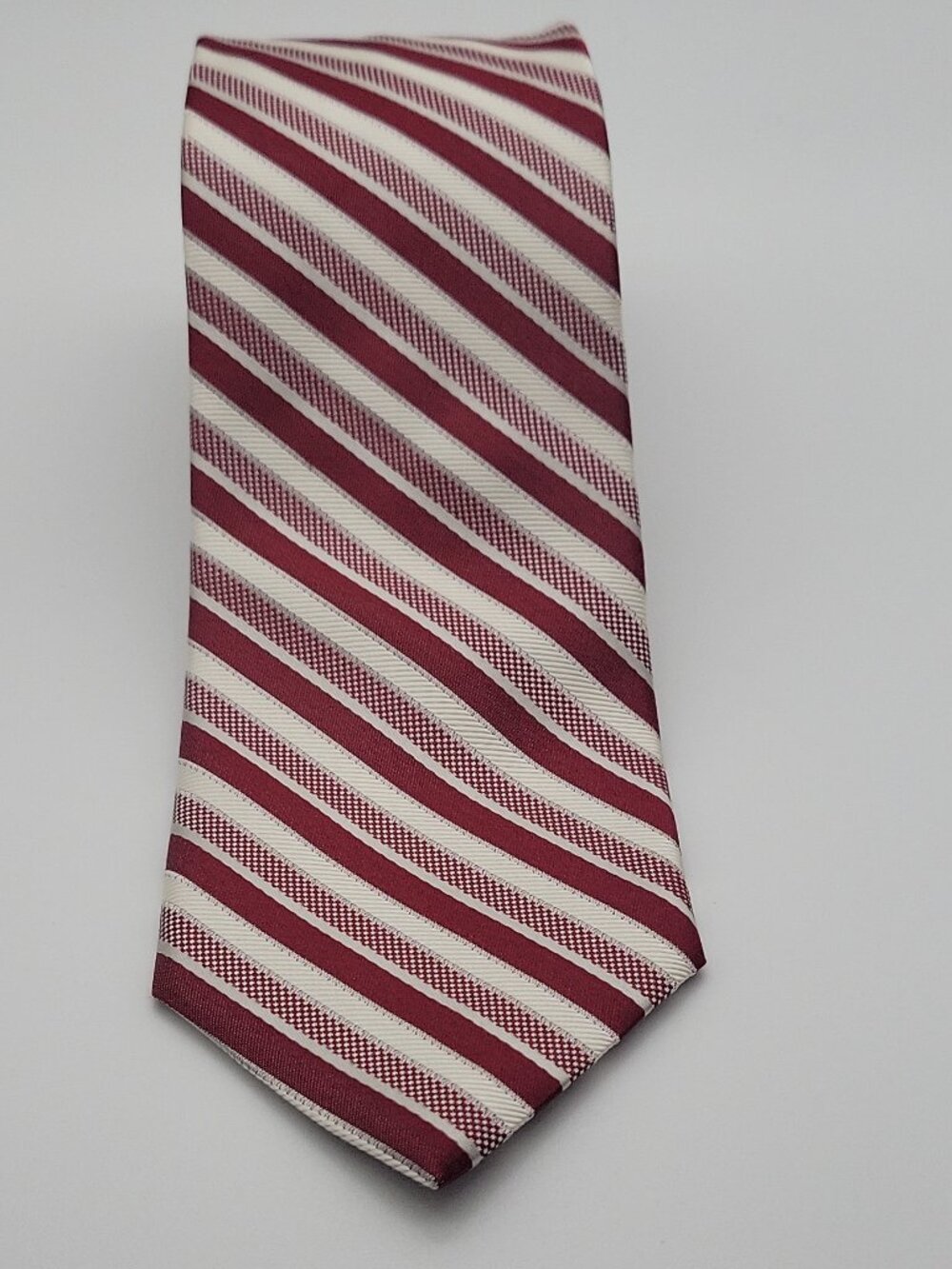 Brooks Brothers 100% Silk Striped Red White Men's Tie Woven Classic USA
